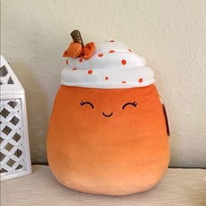 SQUISHMALLOW PUMPKIN LATTE